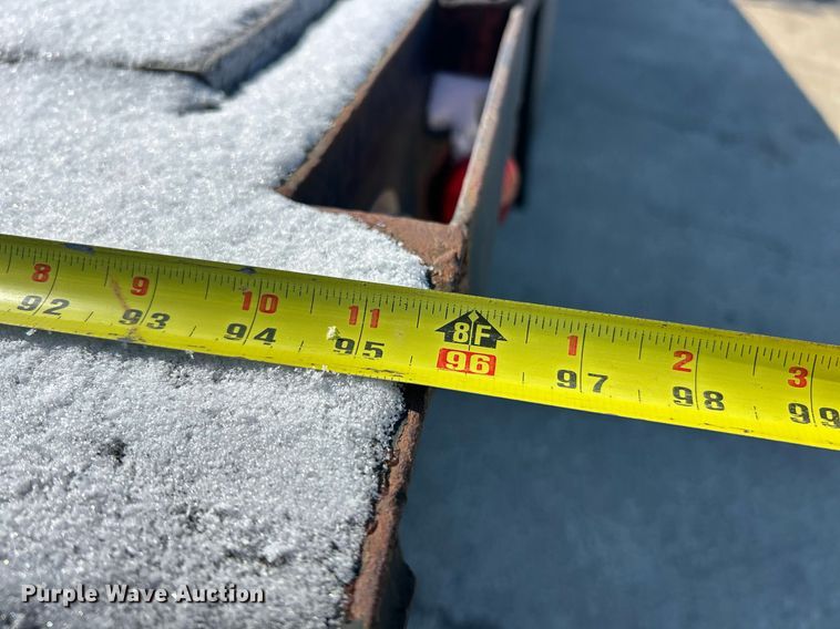 image for item EK2650 1981 International F1954 rollback truck