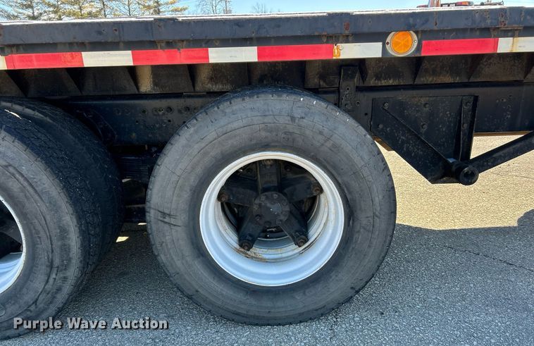 image for item EK2650 1981 International F1954 rollback truck