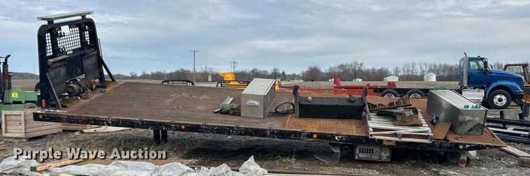 image for item EK2690 Miller Industries  Century rollback bed