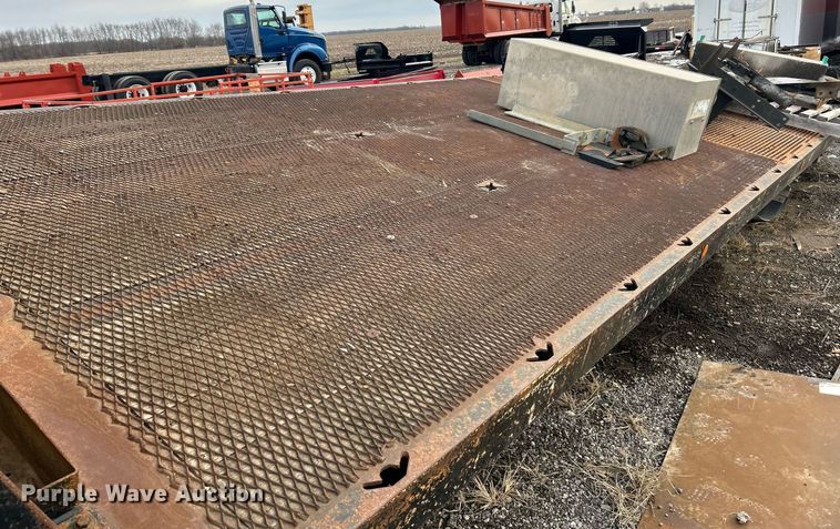 image for item EK2690 Miller Industries  Century rollback bed