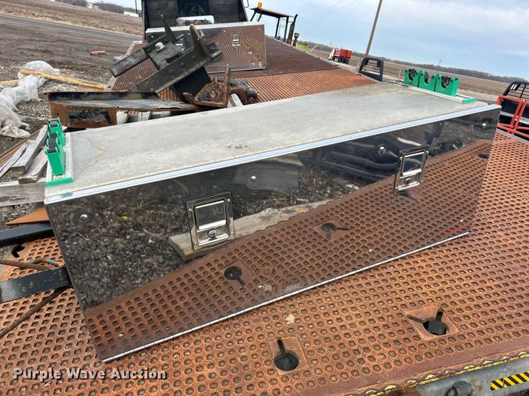 image for item EK2690 Miller Industries  Century rollback bed