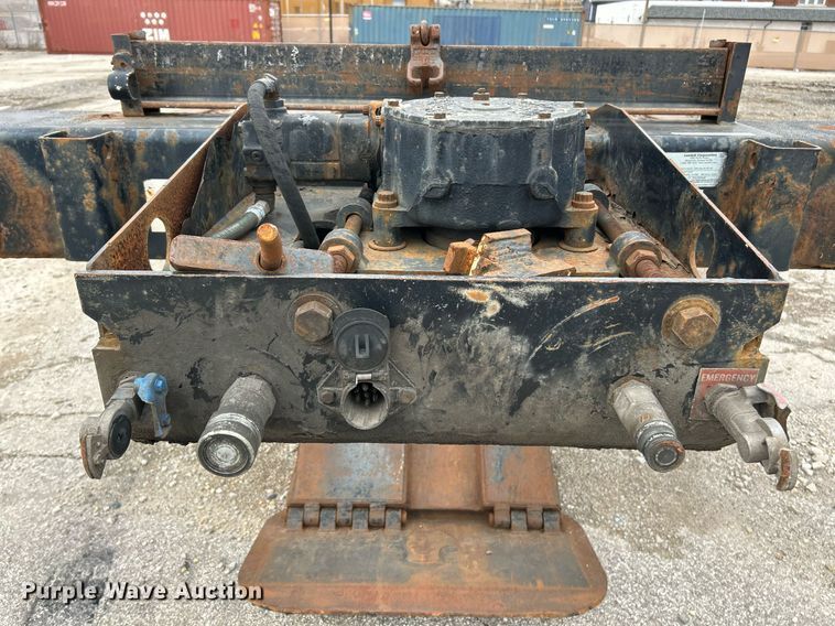 image for item EK2699 2007 Landoll 340 roll-off container trailer