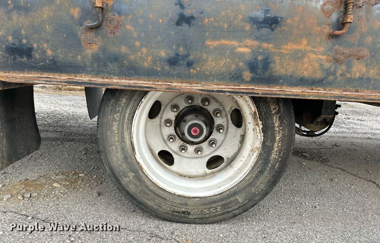 image for item EK2699 2007 Landoll 340 roll-off container trailer