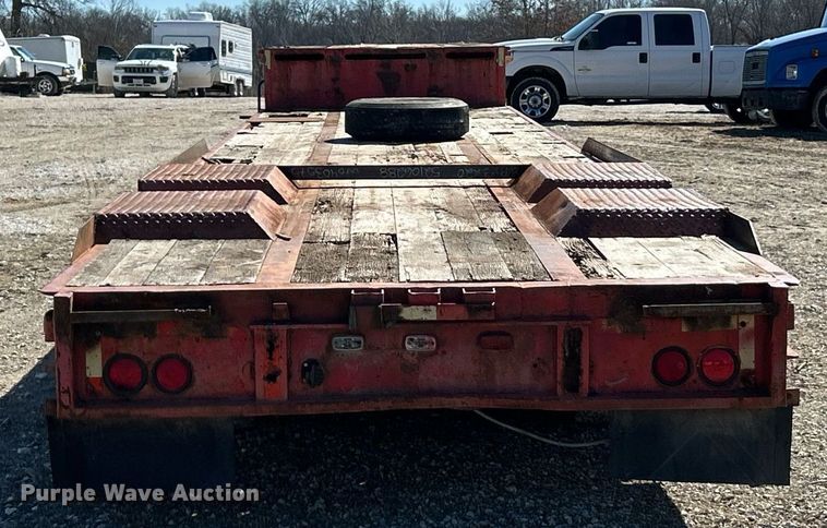 image for item EK2705 1982 Transcraft DTL-23-45 drop deck equipment trailer