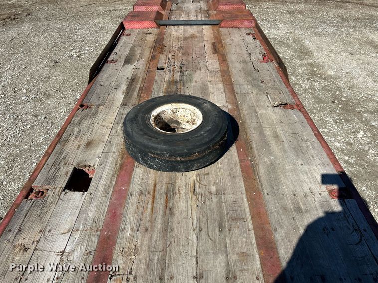 image for item EK2705 1982 Transcraft DTL-23-45 drop deck equipment trailer