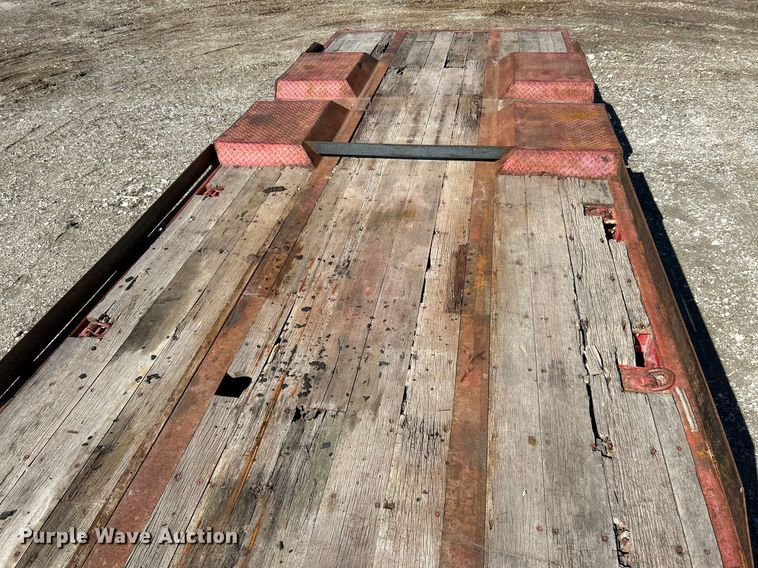 image for item EK2705 1982 Transcraft DTL-23-45 drop deck equipment trailer