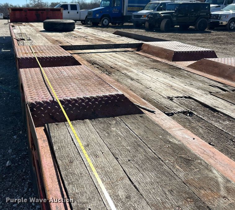 image for item EK2705 1982 Transcraft DTL-23-45 drop deck equipment trailer