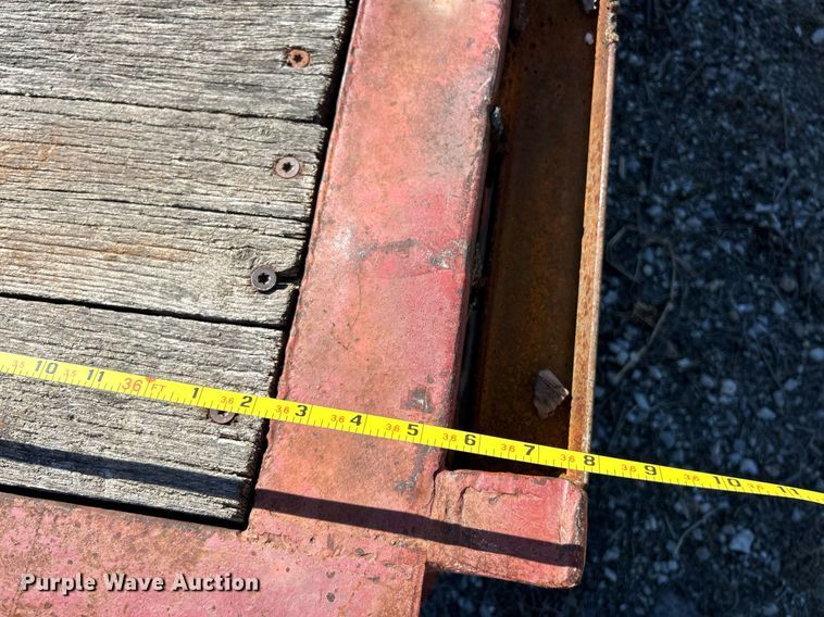 image for item EK2705 1982 Transcraft DTL-23-45 drop deck equipment trailer