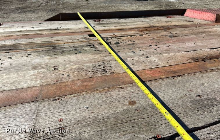 image for item EK2705 1982 Transcraft DTL-23-45 drop deck equipment trailer