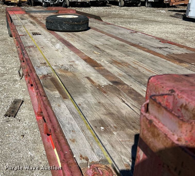 image for item EK2705 1982 Transcraft DTL-23-45 drop deck equipment trailer