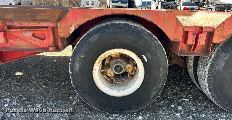image for item EK2705 1982 Transcraft DTL-23-45 drop deck equipment trailer