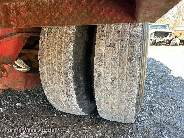 image for item EK2705 1982 Transcraft DTL-23-45 drop deck equipment trailer