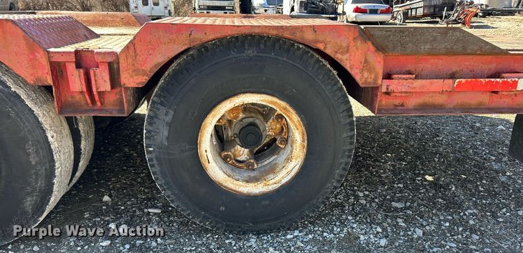 image for item EK2705 1982 Transcraft DTL-23-45 drop deck equipment trailer