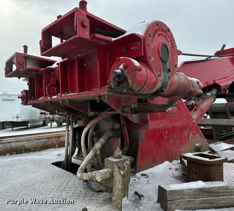 image for item EN5119 1993 International 8200  tow truck