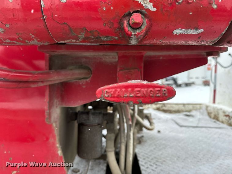 image for item EN5119 1993 International 8200  tow truck