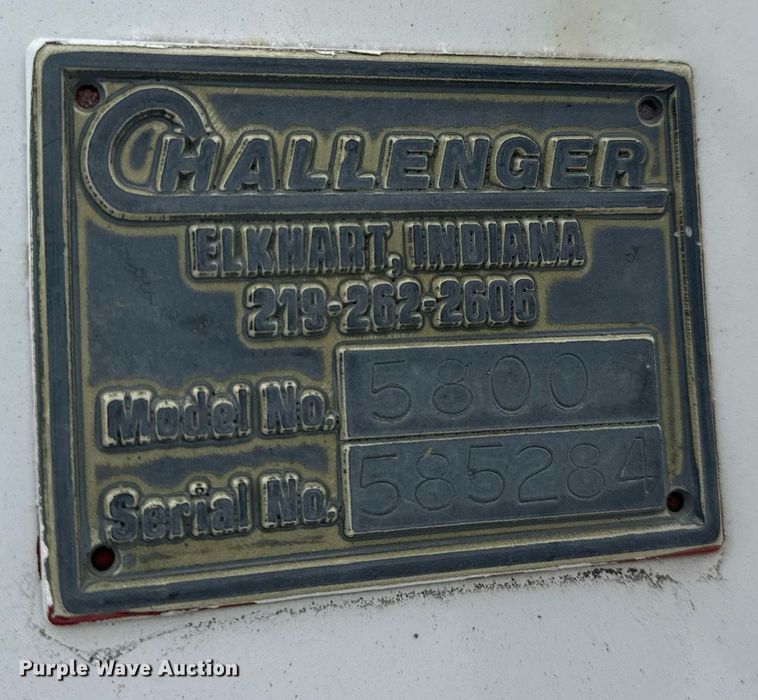 image for item EN5119 1993 International 8200  tow truck