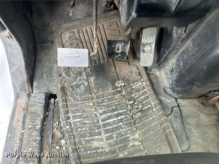 image for item EN5119 1993 International 8200  tow truck