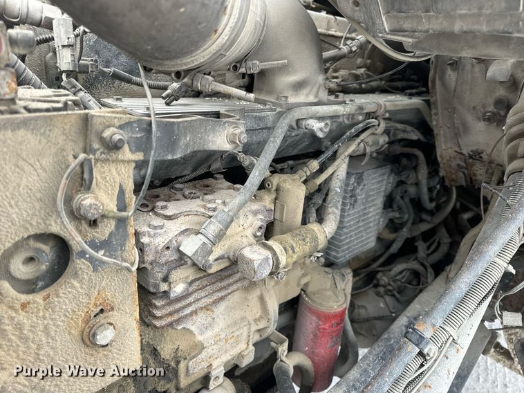 image for item EN5119 1993 International 8200  tow truck