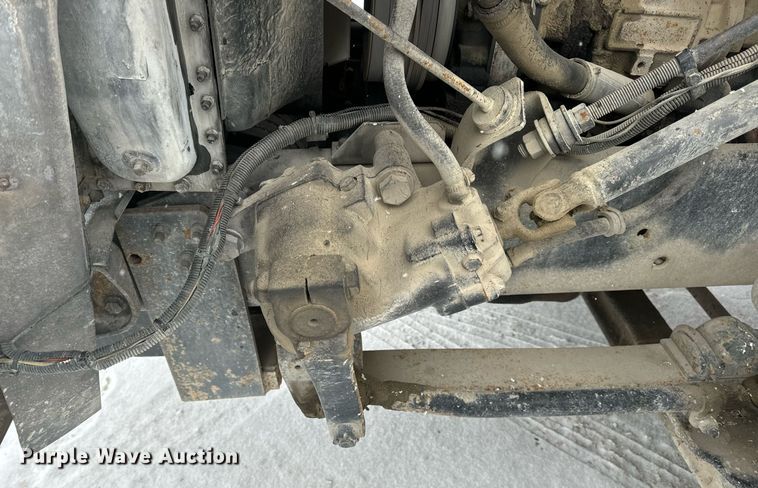 image for item EN5119 1993 International 8200  tow truck