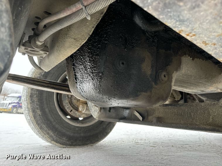 image for item EN5119 1993 International 8200  tow truck