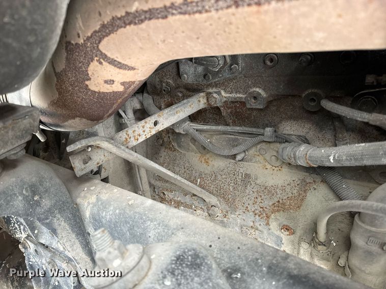 image for item EN5119 1993 International 8200  tow truck