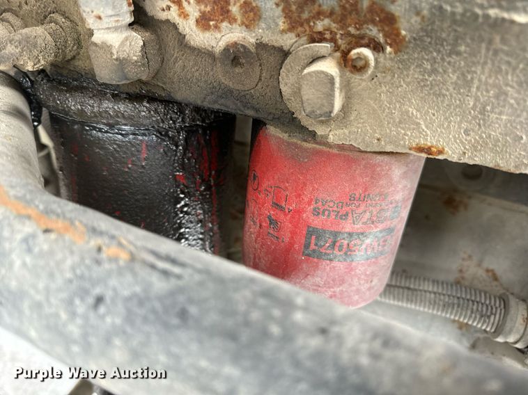 image for item EN5119 1993 International 8200  tow truck