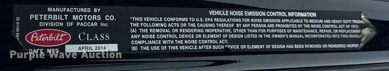 image for item EN5120 2015 Peterbilt 579 semi truck