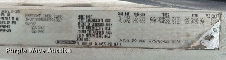 image for item EN5121 1998 Freightliner FL112 semi truck