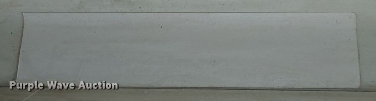 image for item EN5122 2006 Freightliner Columbia truck cab and chassis