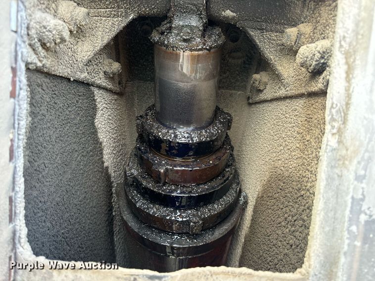 image for item EN5137 1968 Heil 4SF-SW end dump trailer