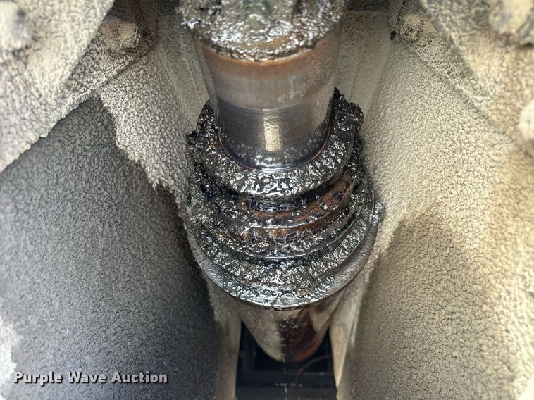 image for item EN5137 1968 Heil 4SF-SW end dump trailer