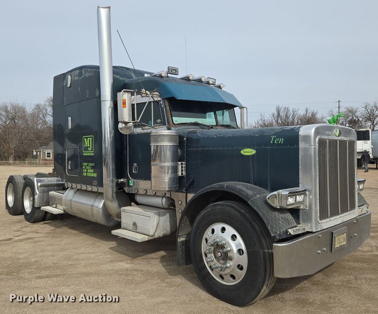 image for item EO0604 2000 Peterbilt 379 semi truck