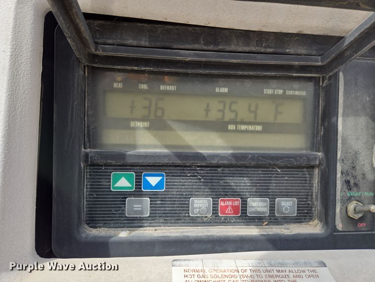 image for item EO0608 2007 Wabash refrigerated van trailer