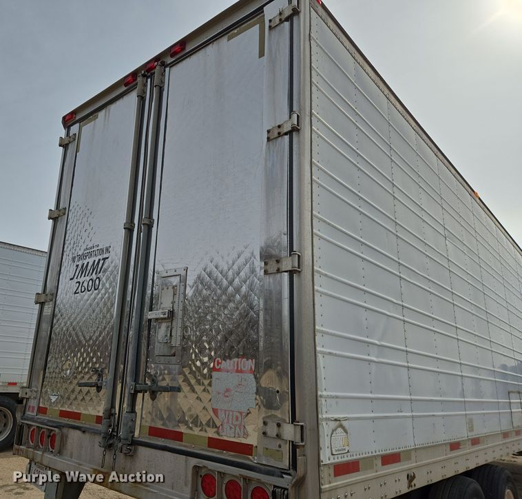 image for item EO0608 2007 Wabash refrigerated van trailer