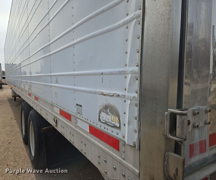 image for item EO0608 2007 Wabash refrigerated van trailer