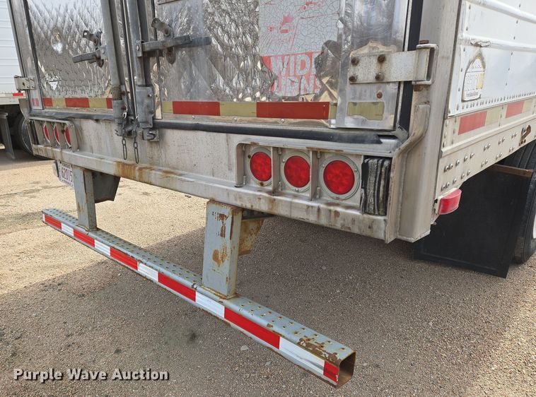 image for item EO0608 2007 Wabash refrigerated van trailer