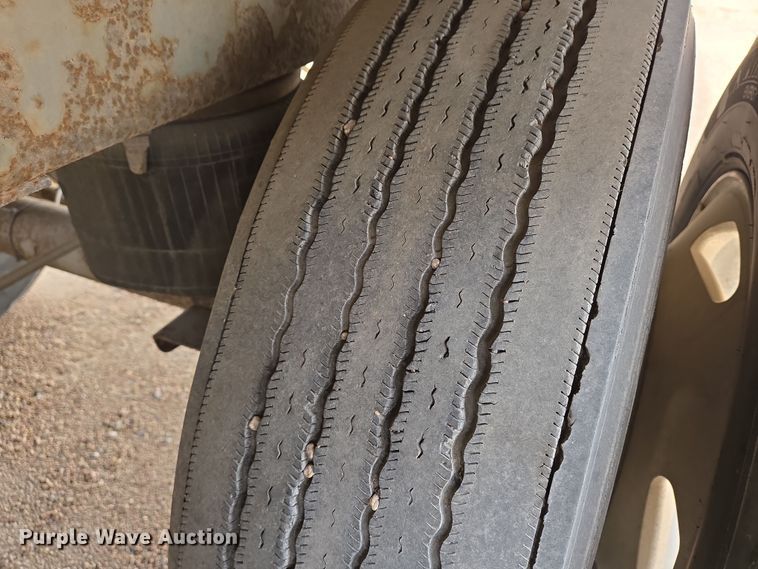 image for item EO0608 2007 Wabash refrigerated van trailer