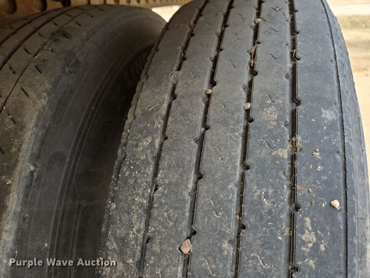 image for item EO0608 2007 Wabash refrigerated van trailer