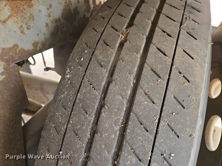 image for item EO0608 2007 Wabash refrigerated van trailer