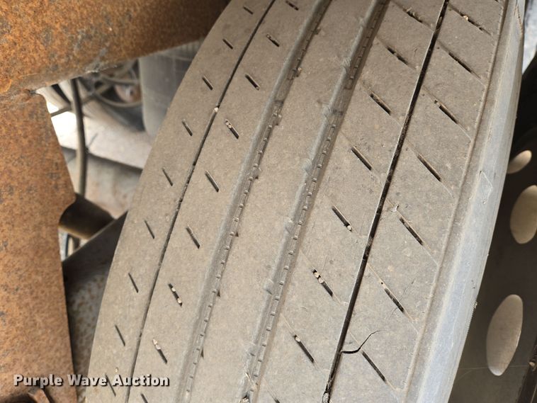 image for item EO0608 2007 Wabash refrigerated van trailer