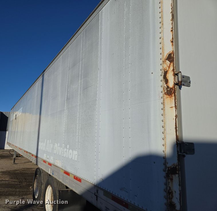 image for item EQ6721 1999 Trail Mobile  dry van trailer