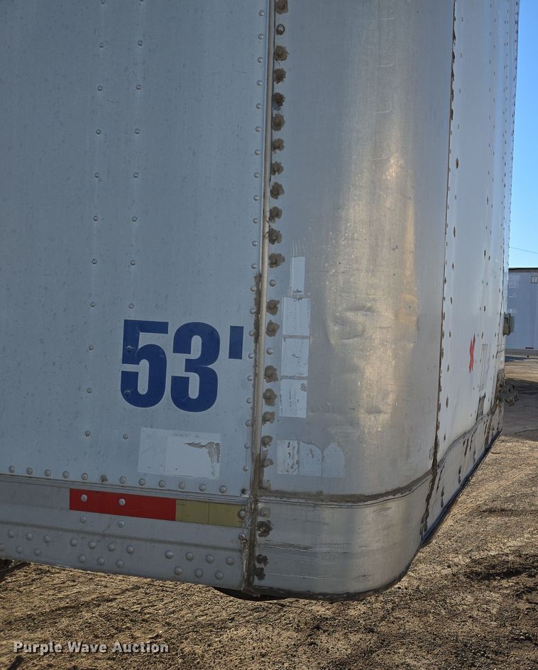 image for item EQ6721 1999 Trail Mobile  dry van trailer