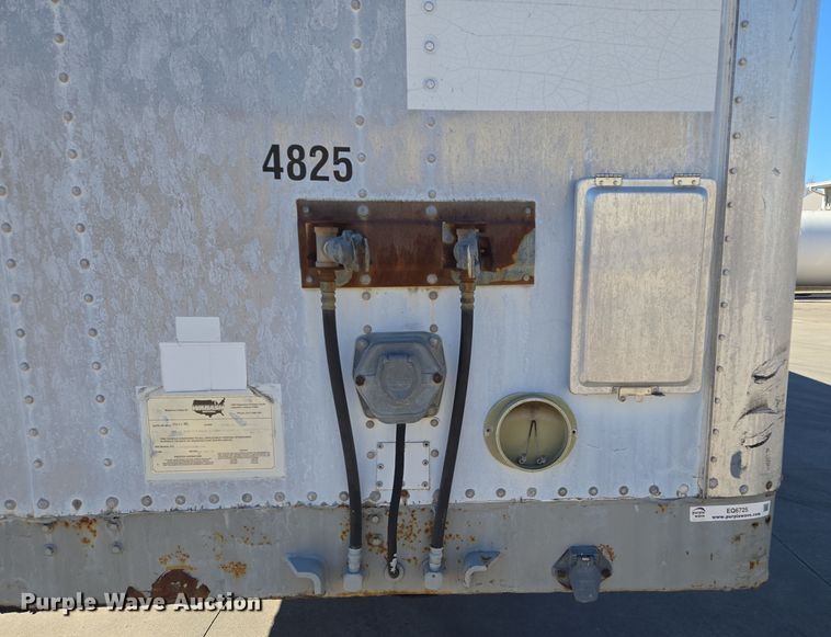 image for item EQ6725 1995 Wabash dry van trailer