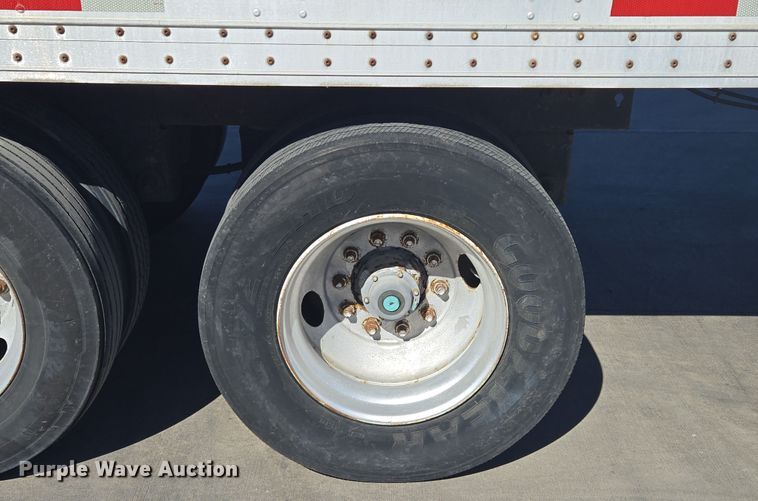 image for item EQ6725 1995 Wabash dry van trailer