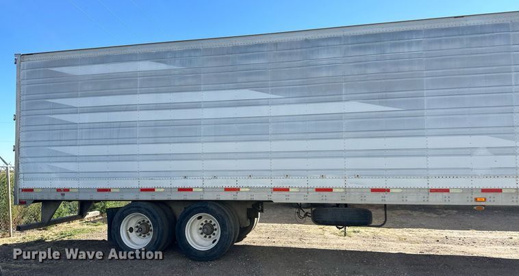 image for item ER8150 2004 Utility VS2RA refrigerated van trailer