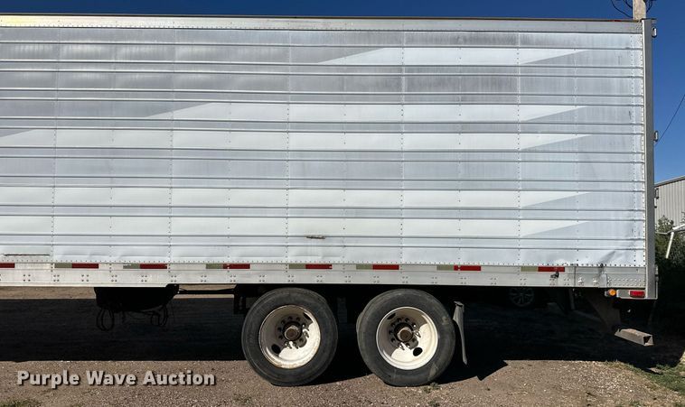 image for item ER8150 2004 Utility VS2RA refrigerated van trailer