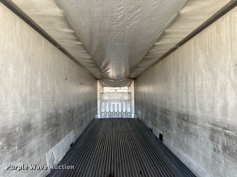 image for item ER8150 2004 Utility VS2RA refrigerated van trailer