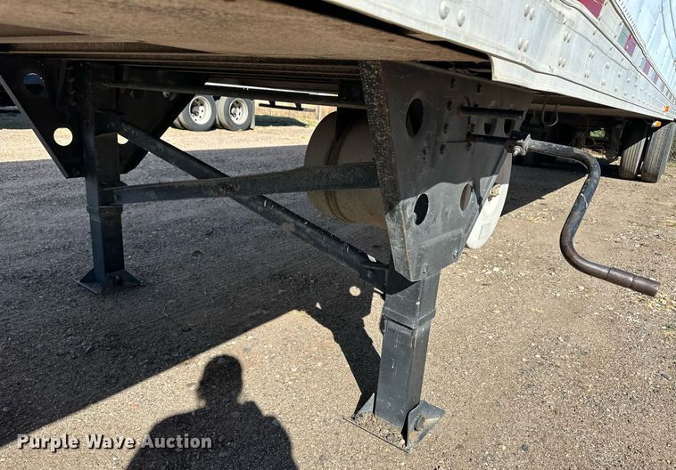 image for item ER8150 2004 Utility VS2RA refrigerated van trailer