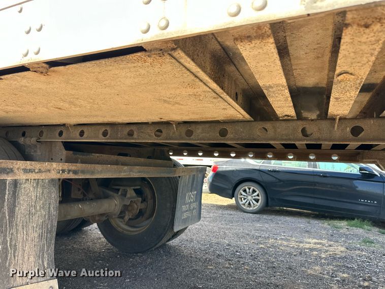 image for item ER8150 2004 Utility VS2RA refrigerated van trailer