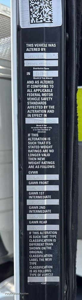 image for item EY9979 2001 Peterbilt 379 semi truck